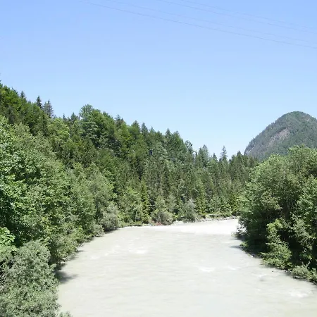 شقة Mayrberg